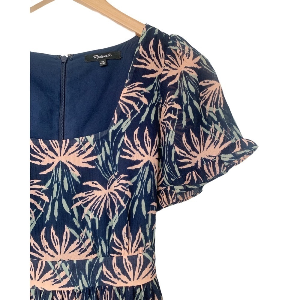 Madewell Ruffle-Sleeve Midi Dress in Oasis Palms - Picture 9 of 11